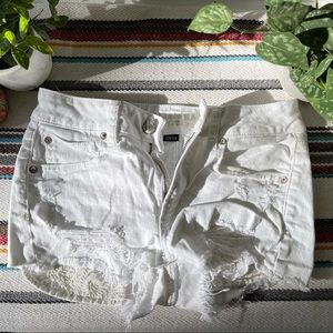 American eagle white lace shorts